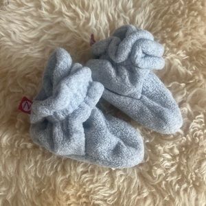 Zutano fleece booties